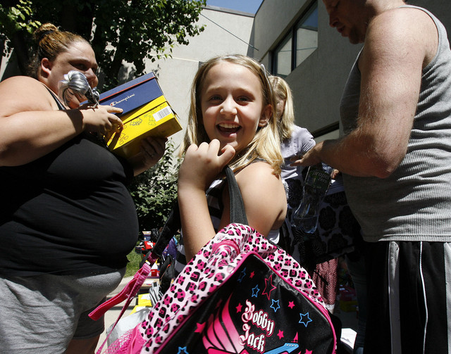 5,600 back-to-school items to children at shelter