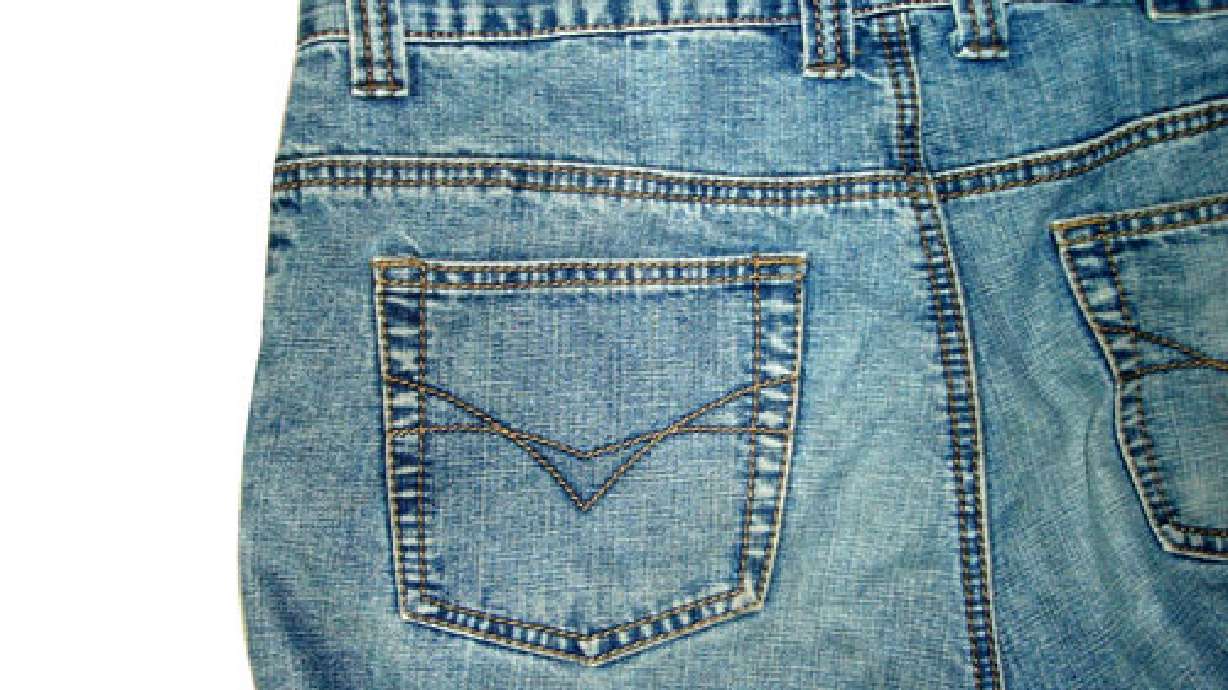 Are you (or me) a 'Mom Jeans' offender?
