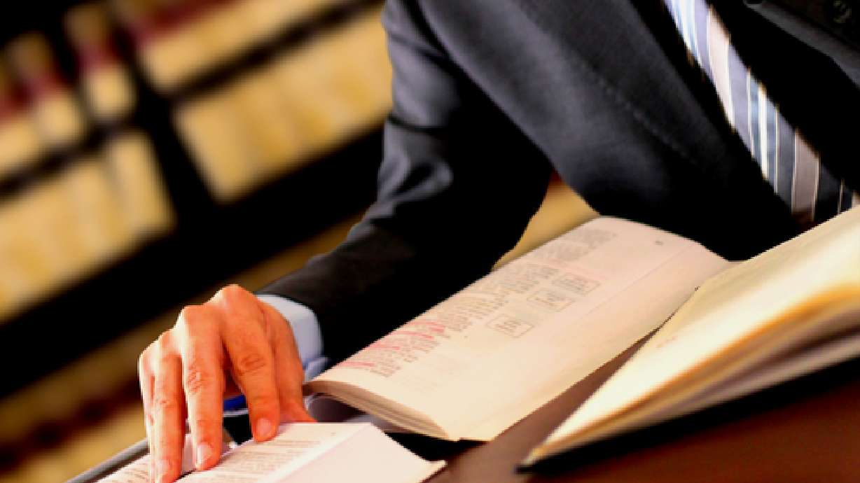 States look into undocumented immigrants becoming lawyers