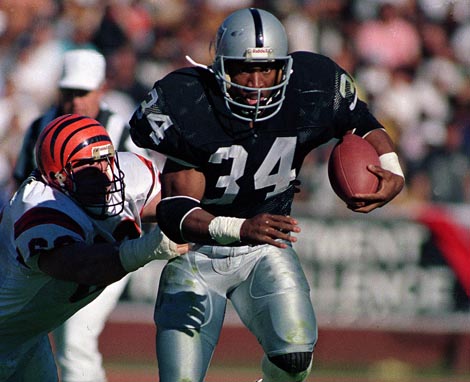 Bo Jackson as a member of the Oakland Raiders (AP Photo)