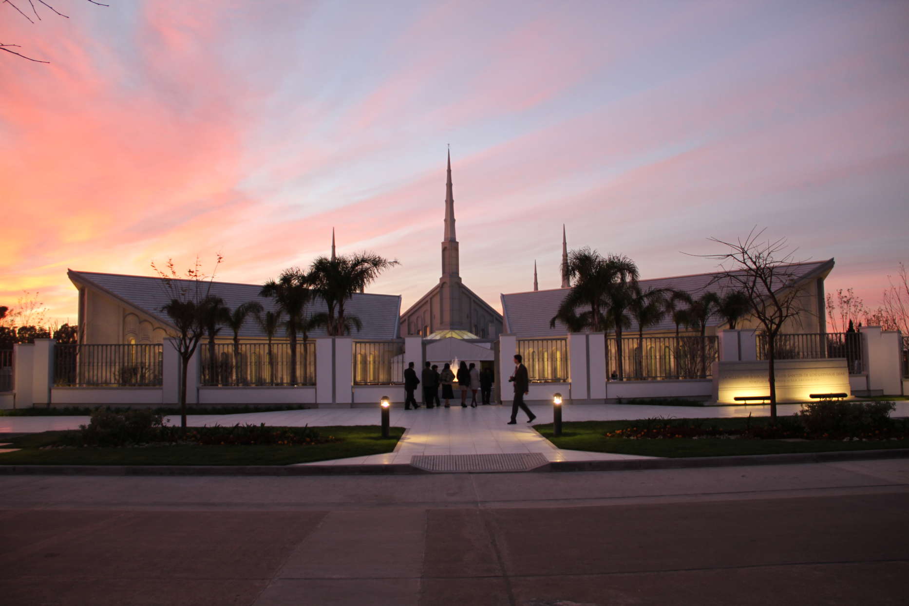 Buenos Aires Mormon temple rededicated