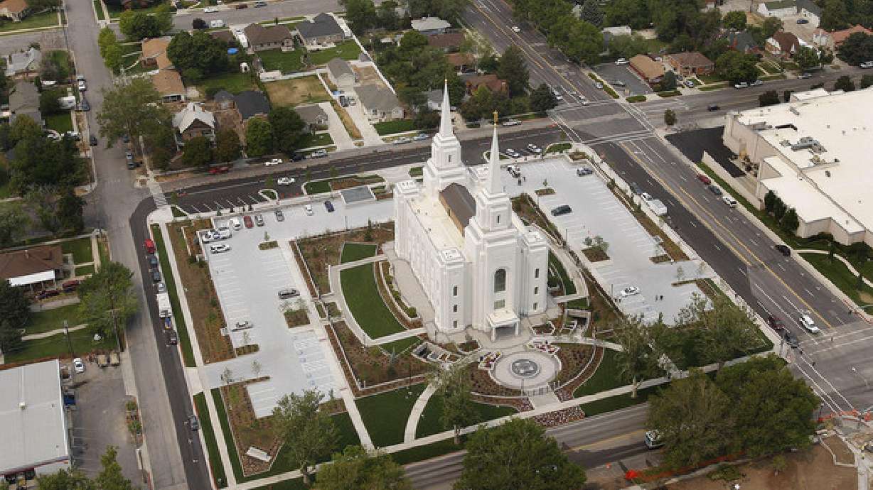 Church files lawsuit over flier ban at LDS temple open house