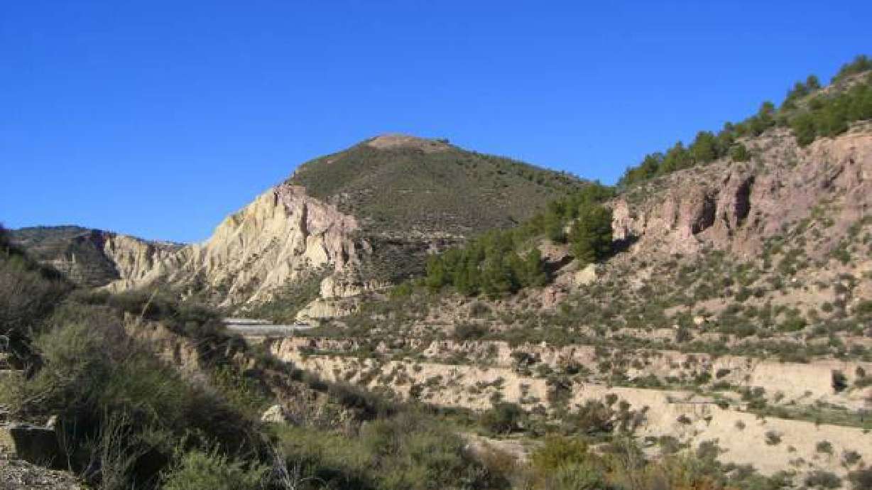 Archaeologists discover 4,200-year-old European fort