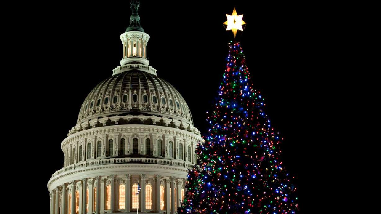 Kearns High students help decorate Washington, D.C. with holiday ornaments