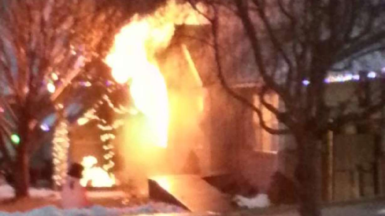 'They're true heroes': father says after neighbors save son from fire