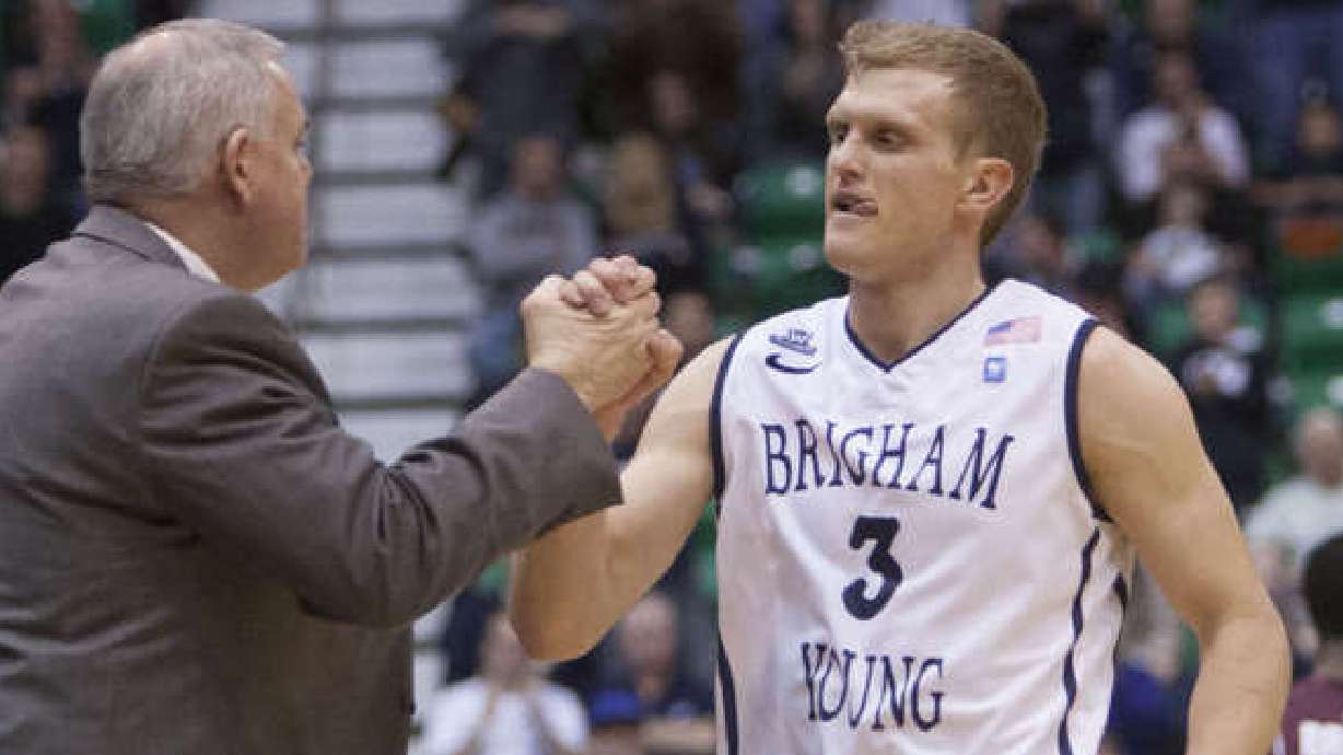 Haws scores 24, BYU blows out Santa Clara 82-64