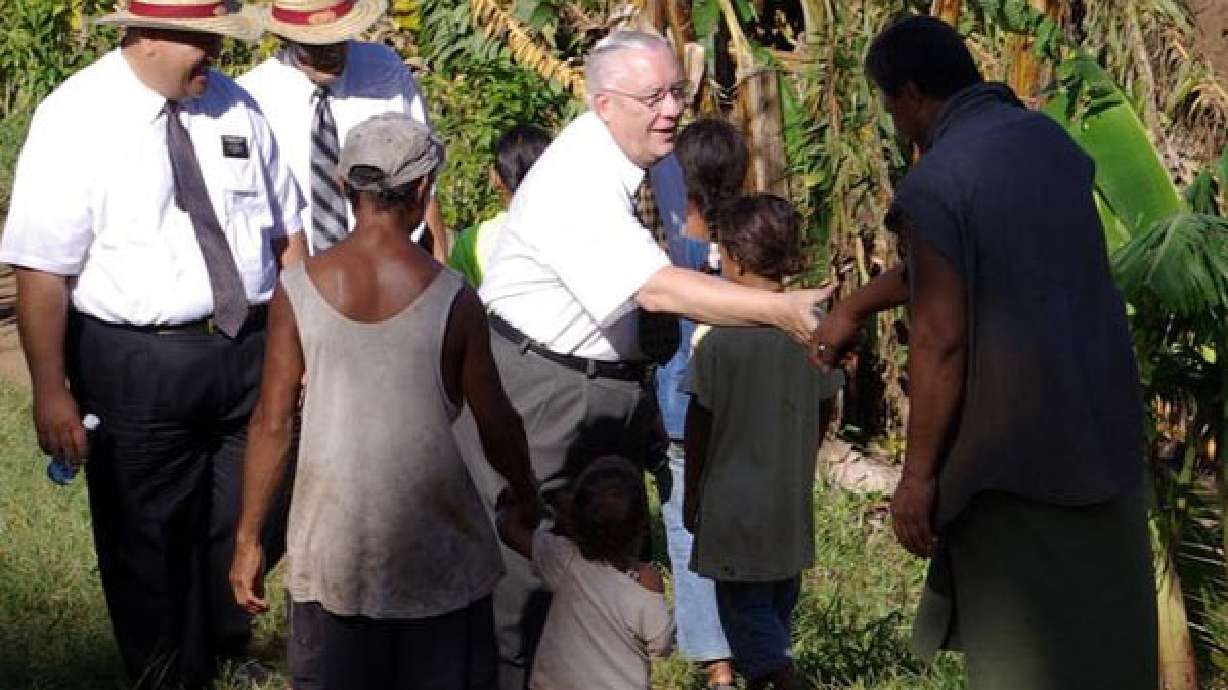 Church leader visits areas affected by Samoa cyclone