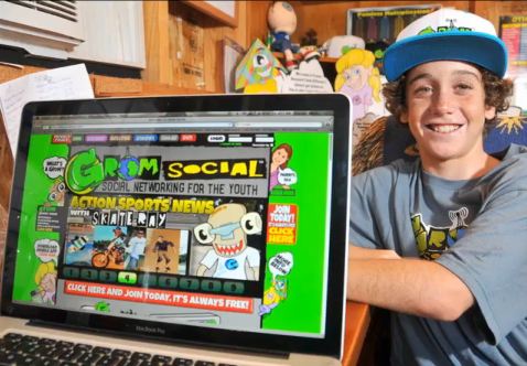 Boy, kicked off Facebook, creates kid-safe social network