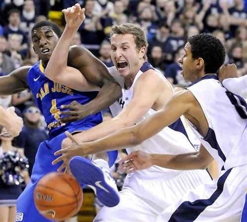 Utah State defeats San Jose State 66-60