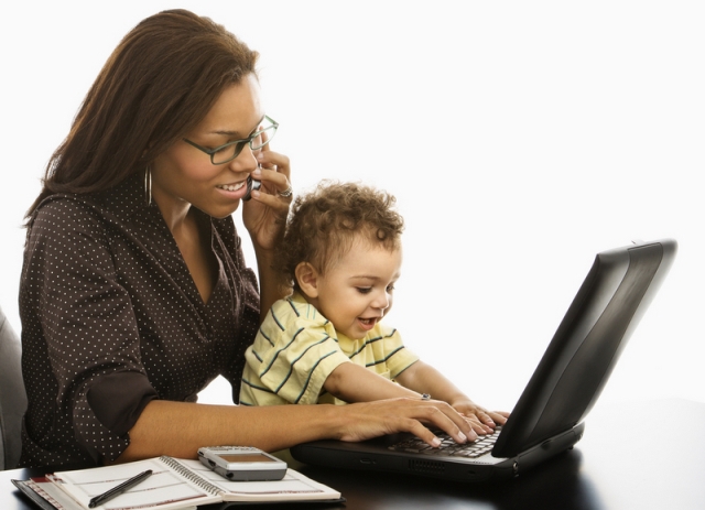 4 reasons to keep your child's 'birthday suit' off social media