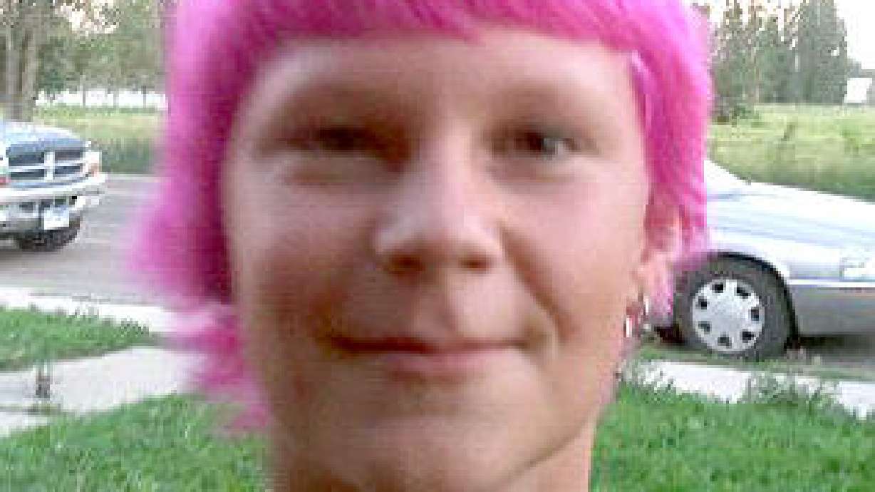 Mother sues for wrongful death in texting while driving death