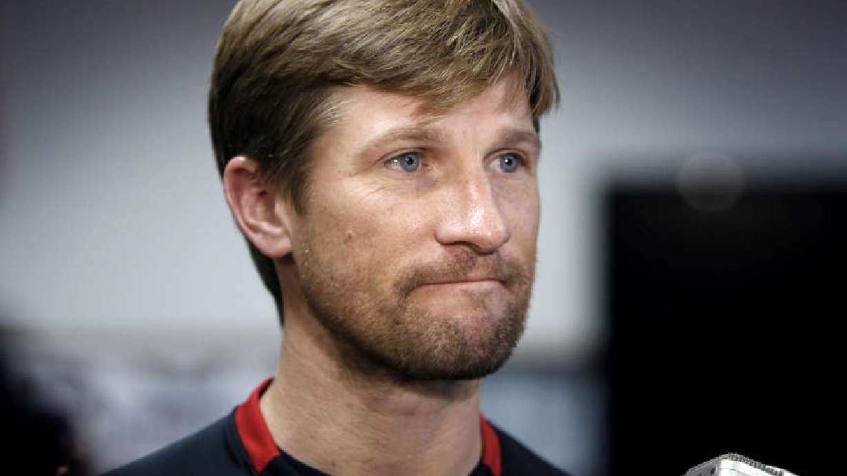 Aaron Roderick changes mind, will stay at Utah