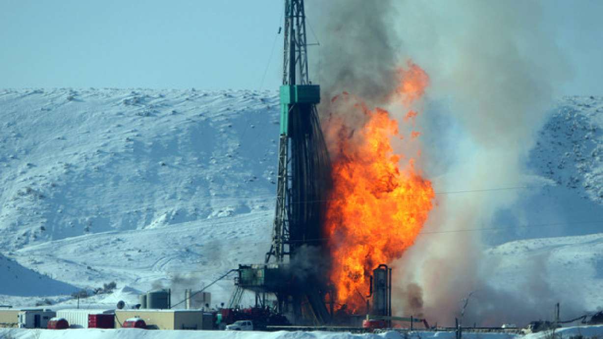After 2 weeks, crews control gas well fire