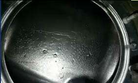 Gas tank with bubbles.