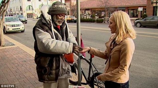 Strangers raise $110,000 for homeless man who returned ring