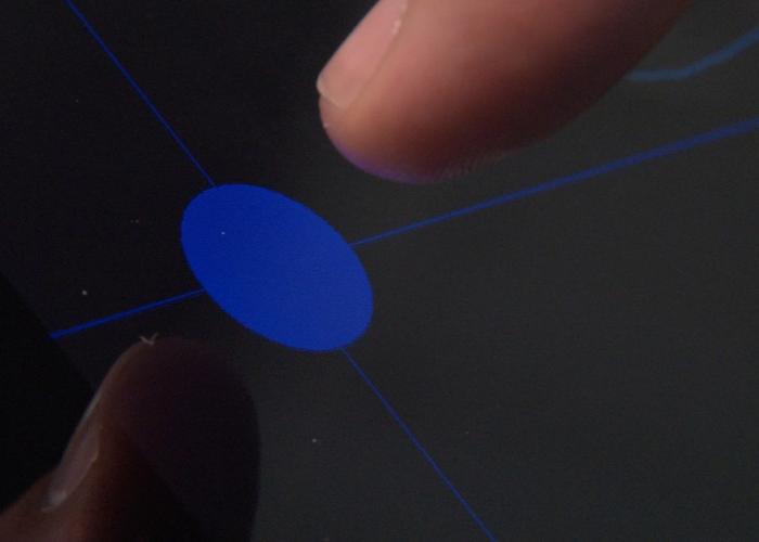 Touchless touch screen gives you control without contact (video)