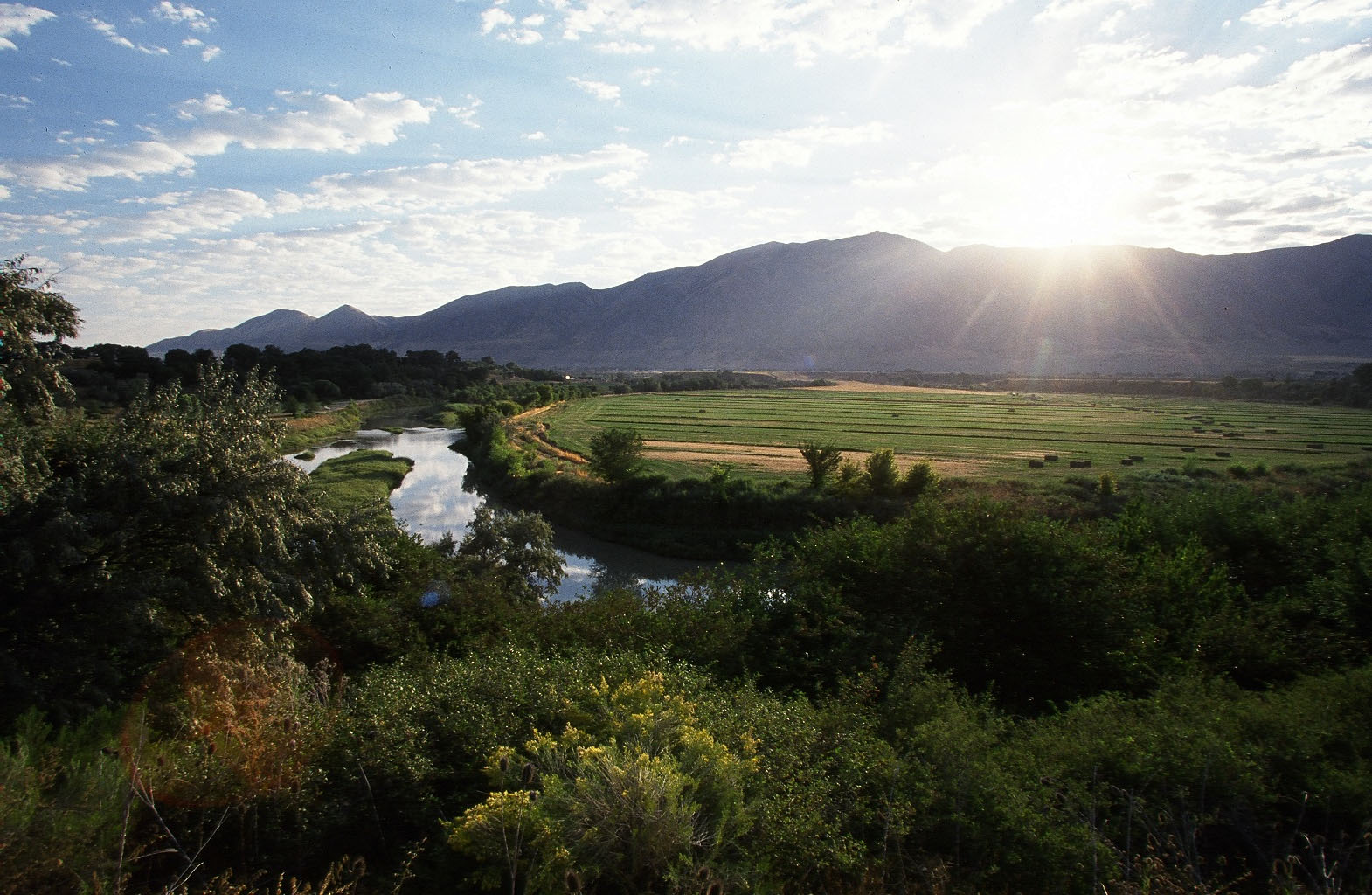 Carbon county, others want second look at Narrows dam project