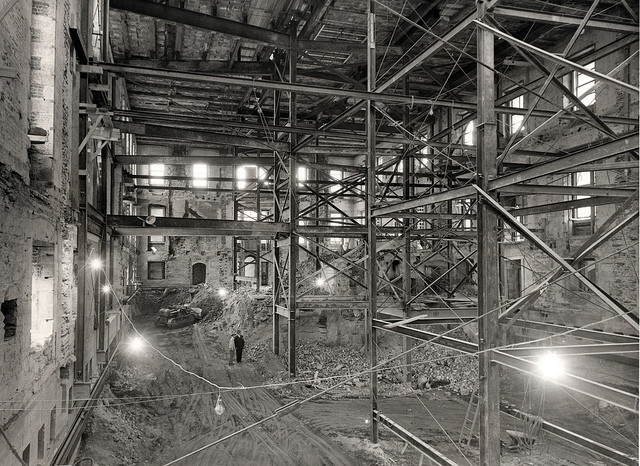 Photos show renovation of 'unsafe' White House in 1948