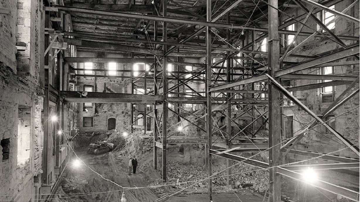 Photos show renovation of 'unsafe' White House in 1948