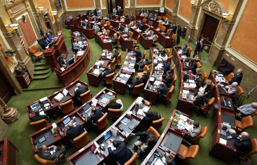 Utah lawmakers try to bar Medicaid expansion