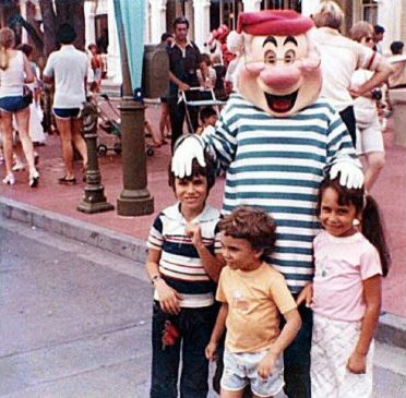 Photo shows couple in Disney World together 15 years before they met