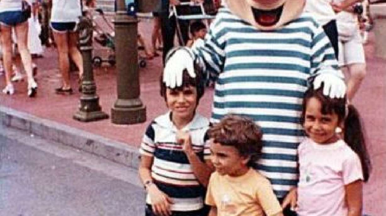 Photo shows couple in Disney World together 15 years before they met