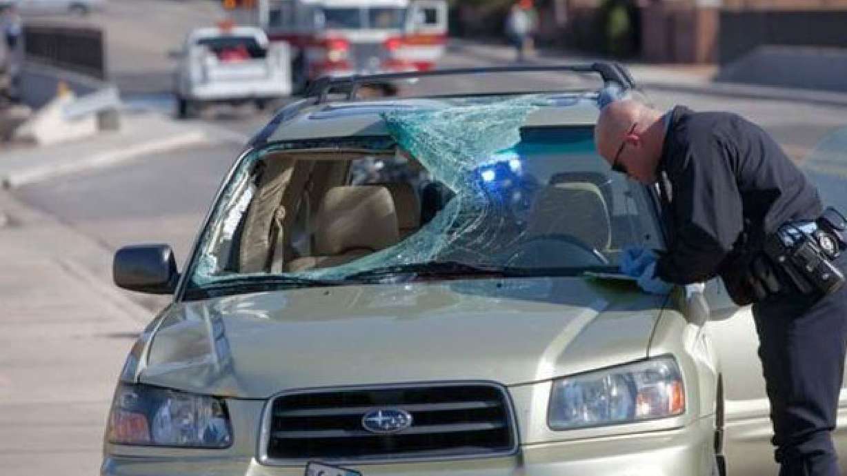 Woman injured in distracted driving accident plans message for teens