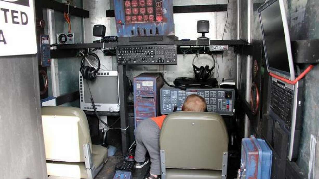 Out-of-this-world dad builds intricate spaceship for toddler son