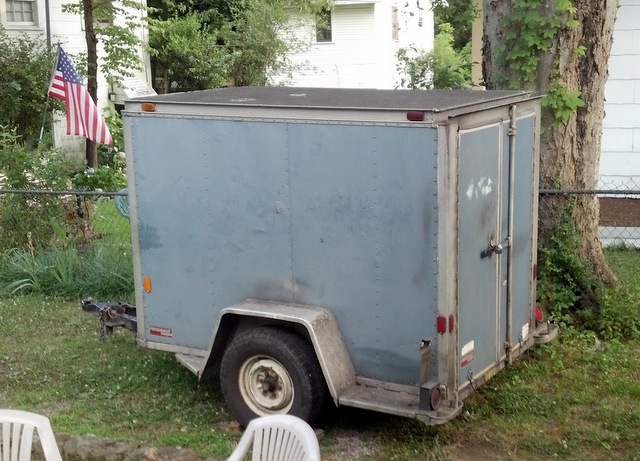 It took Alabama dad Daniel Sherrouse 10 months to turn this small trailer into a custom spaceship for his little boy. (Credit: Daniel Sherrouse)