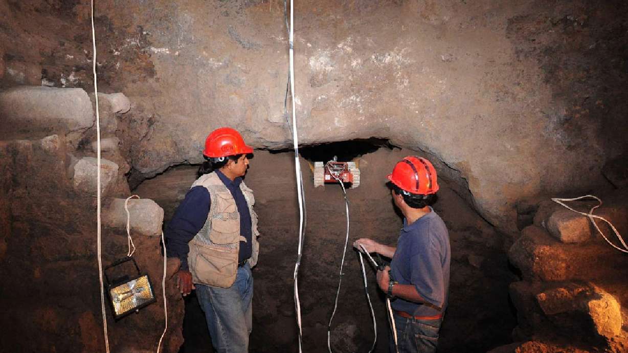 Little robot makes big archaeological discovery