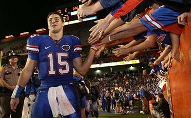 Tim Tebow interacts with fans following a game while with the Florida Gators in 2009. (Photo courtesy GatorZone.com)