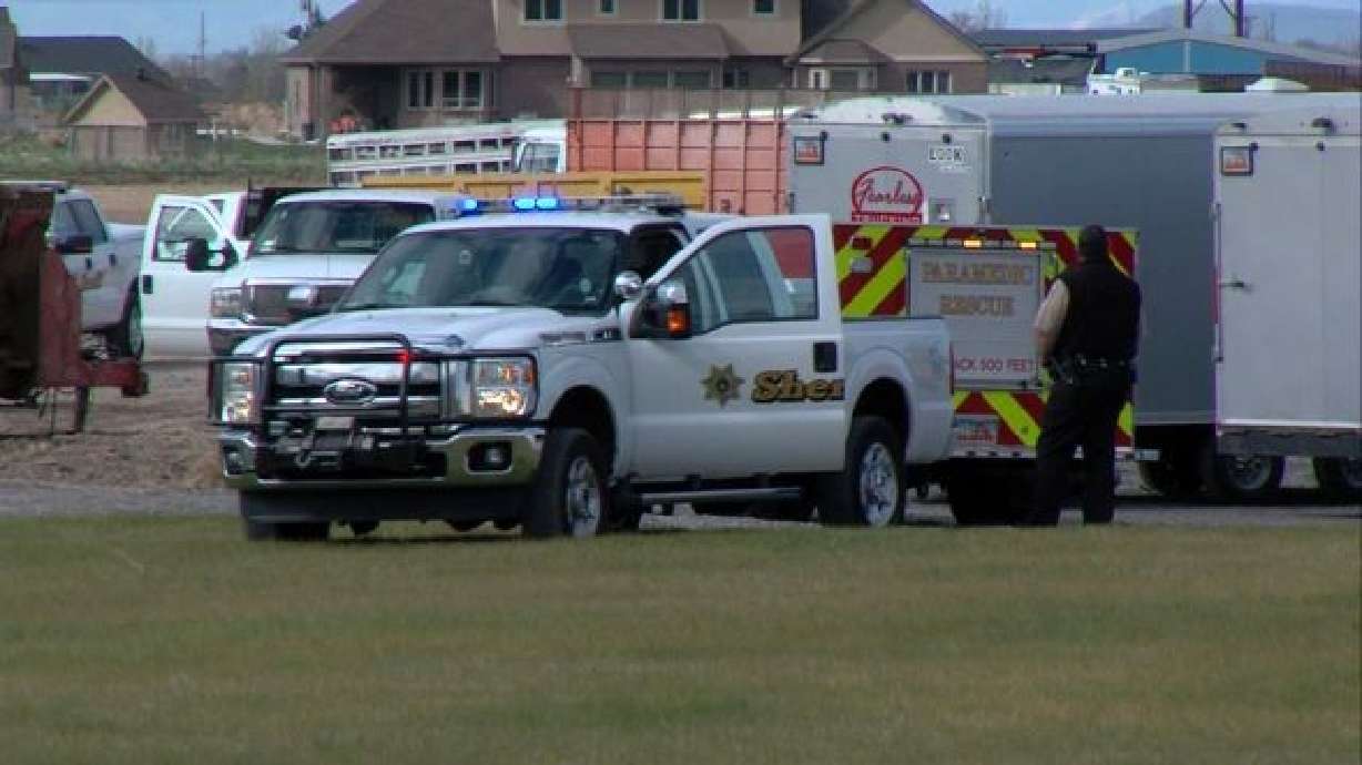 Officials identify man who fell from roof, died