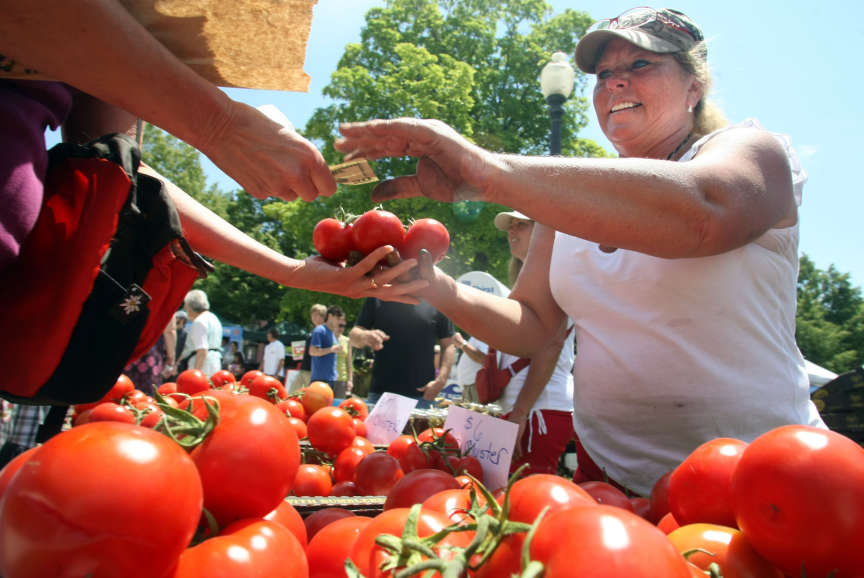 250 vendors to set up at Downtown Farmers Market