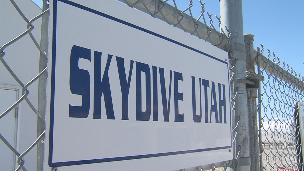 Woman dies after Tooele Valley skydiving accident