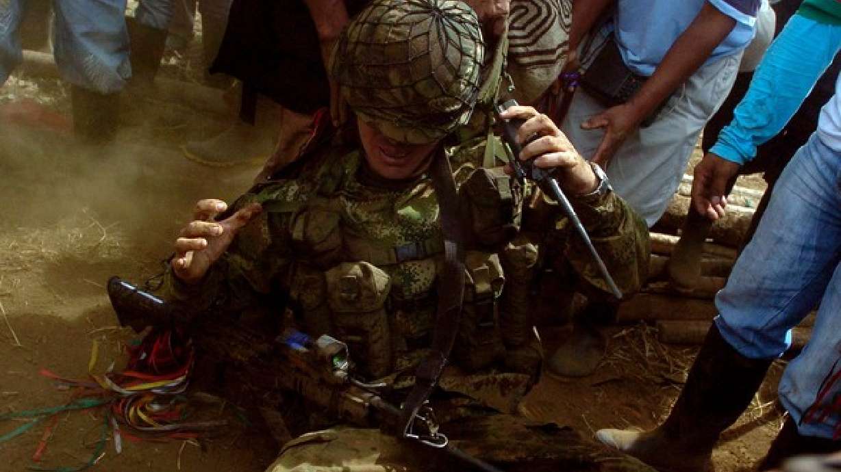 El pueblo nasa, la resistencia indígena frente a la guerra en Colombia