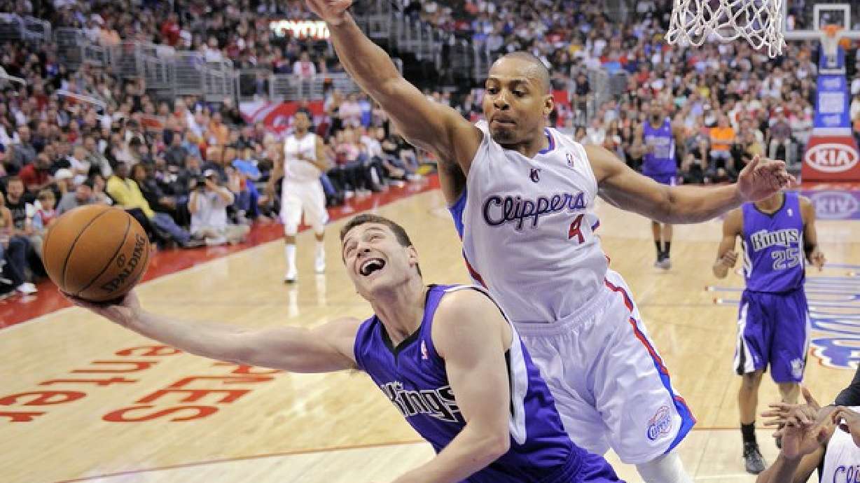 Jazz anuncia calendario y último fichaje