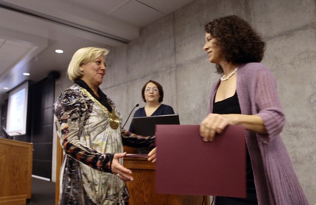 Se buscan líderes comunitarios