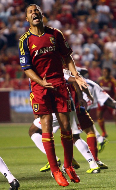 Valioso triunfo del Real ante Tauro (2-0)