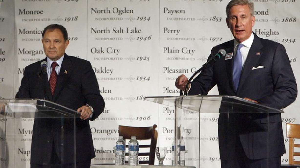 Candidatos abren fuego en debates políticos