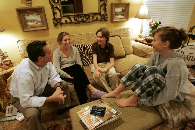 Linda y Richard Eyre: Técnicas para escuchar y mejorar las relaciones