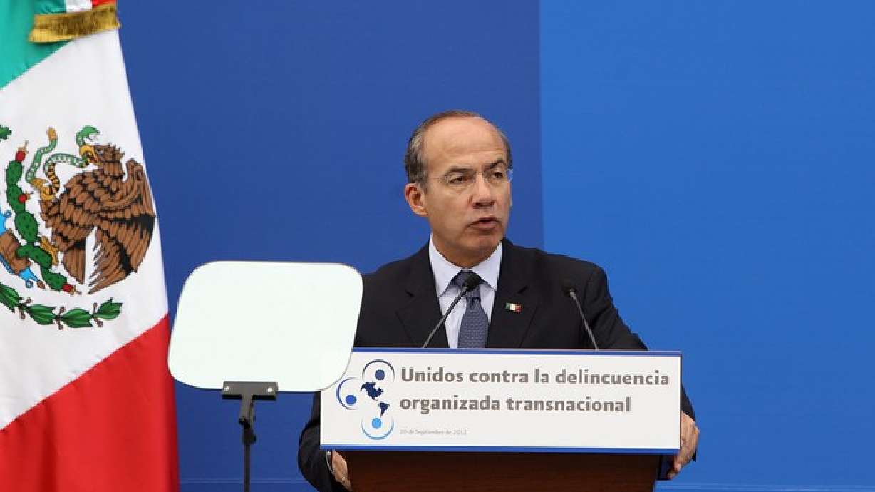 Calderón pide seguir la lucha contra el crimen