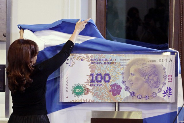 PRESIDENTA ARGENTINA DEFIENDE POLÍTICAS ECONÓMICAS