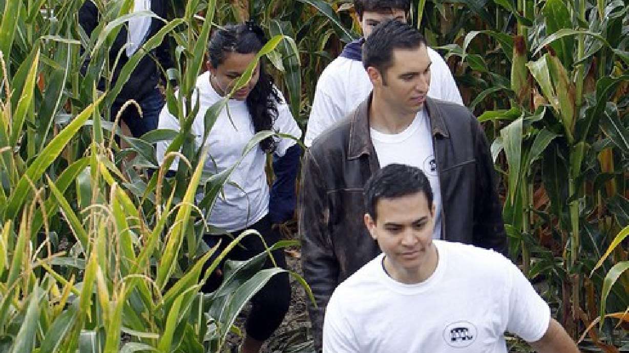 Encuentro de Obama y Romney en el laberinto