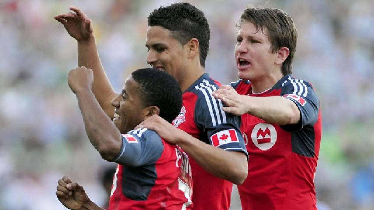 Herediano vence a Tauro 2-1