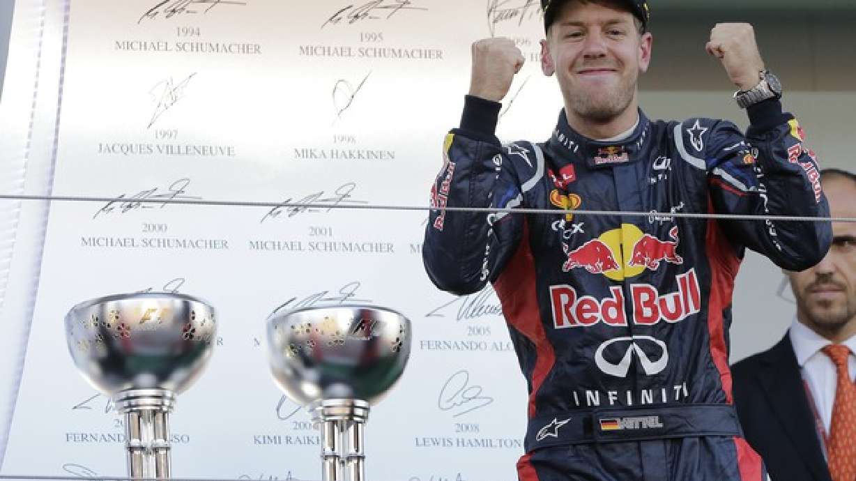 Vettel gana y Alonso pincha