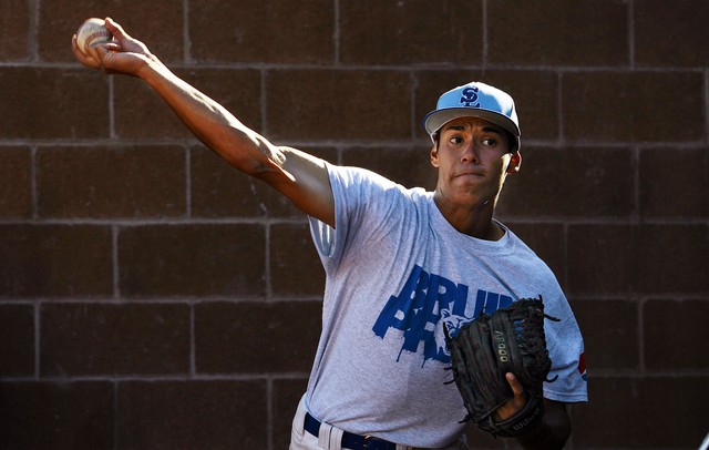 Siguiendo a los grandes héroes