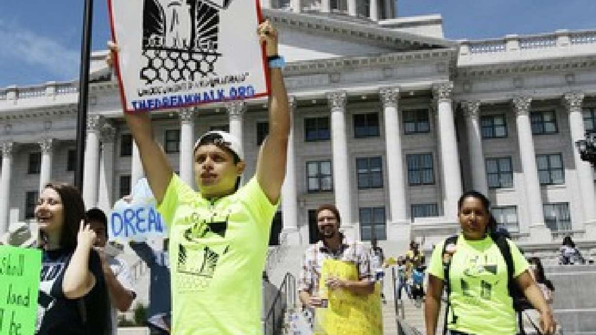 Se une a caminata por el DREAM Act
