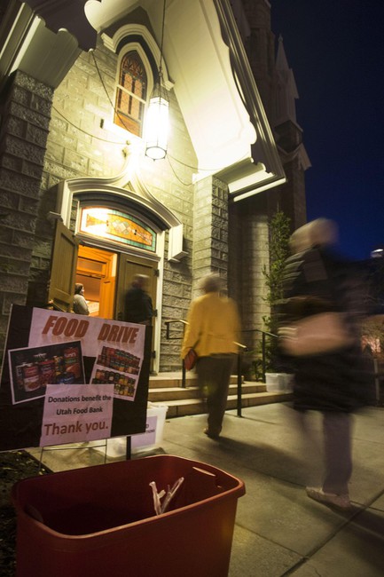 "Declina la libertad de religión"