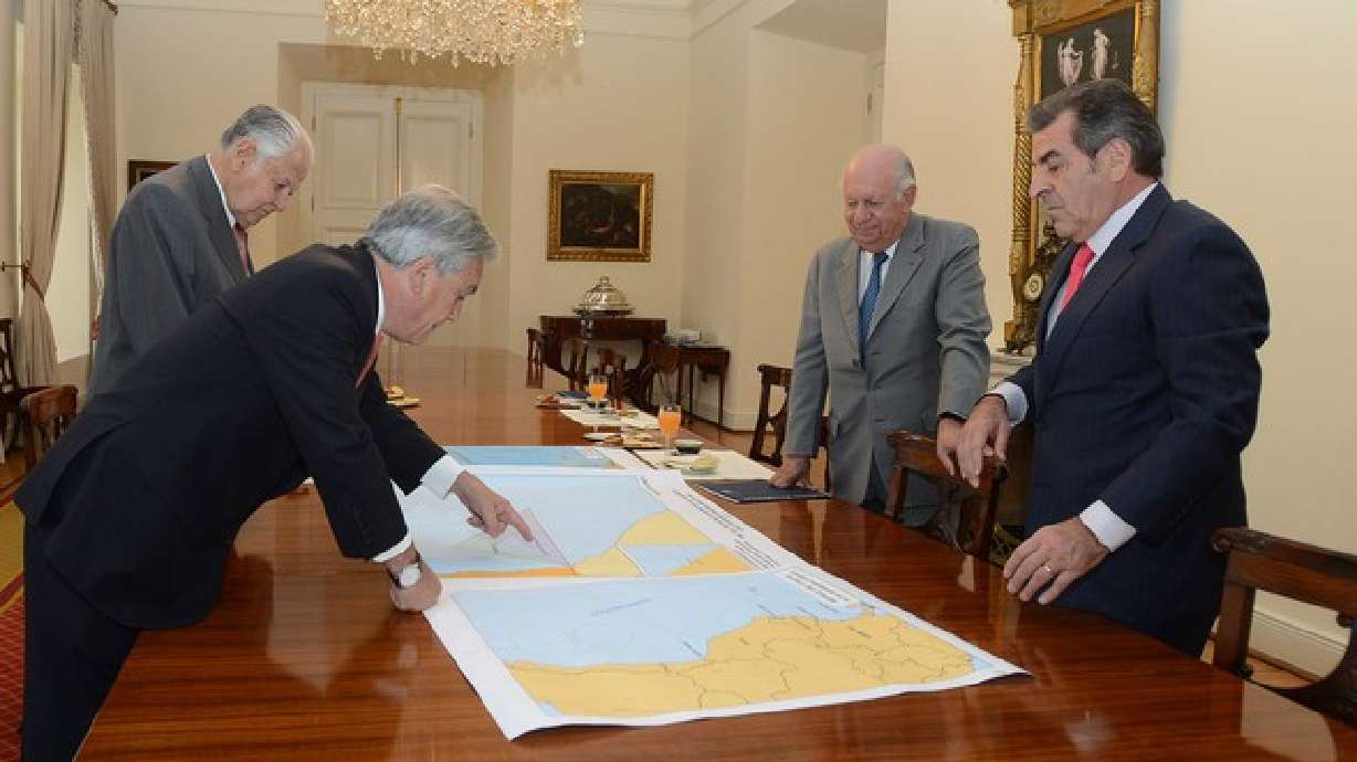 Chile exige a La Haya fallo en derecho