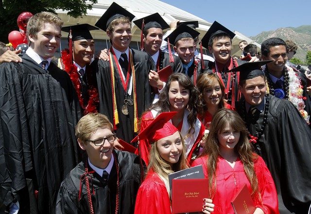 Latinos de Utah cerrando brecha educativa